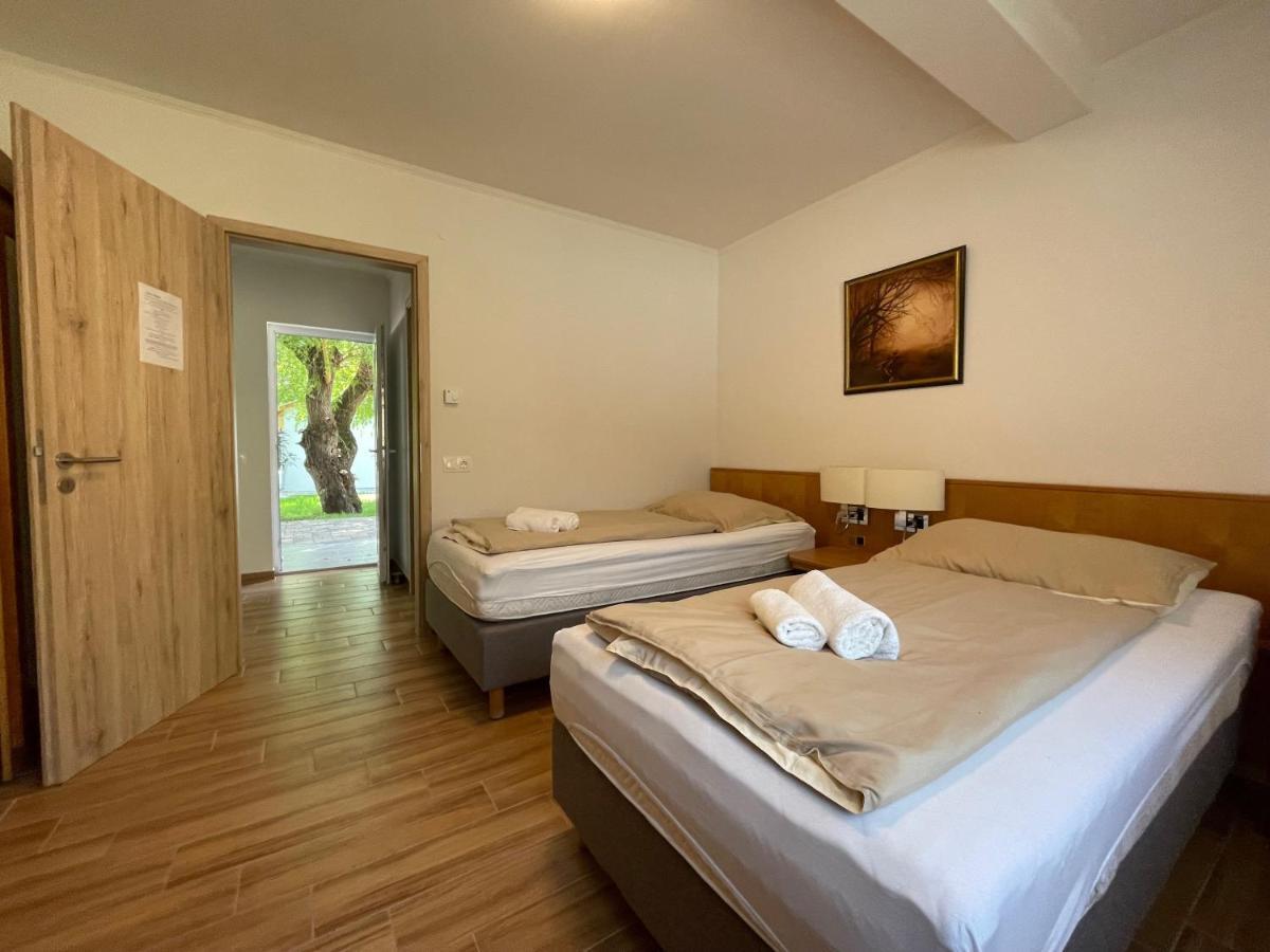 Aparthotel Liget Ueduelopark Fonyód Esterno foto