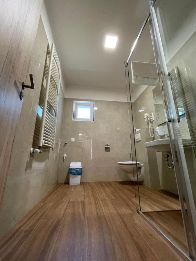 Aparthotel Liget Ueduelopark Fonyód Esterno foto