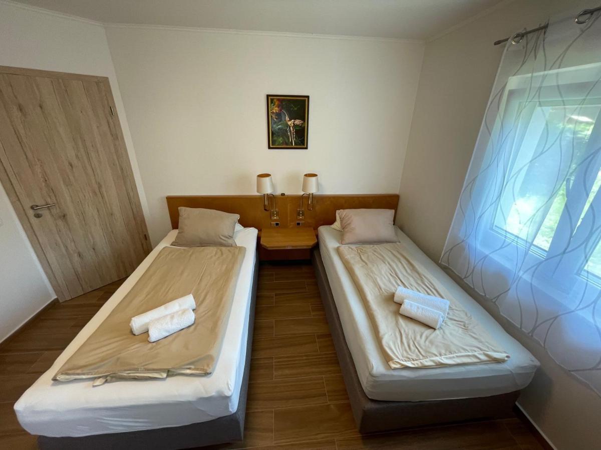Aparthotel Liget Ueduelopark Fonyód Esterno foto