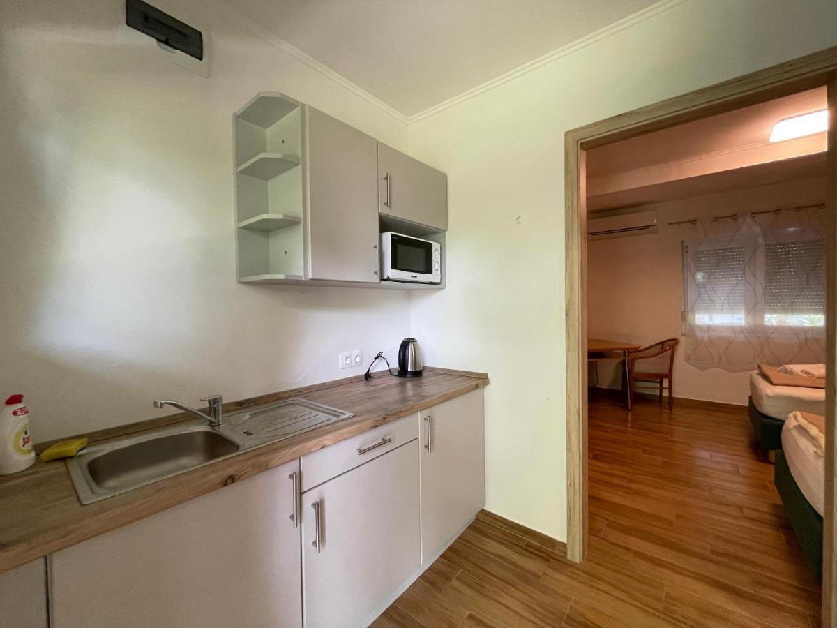 Aparthotel Liget Ueduelopark Fonyód Esterno foto
