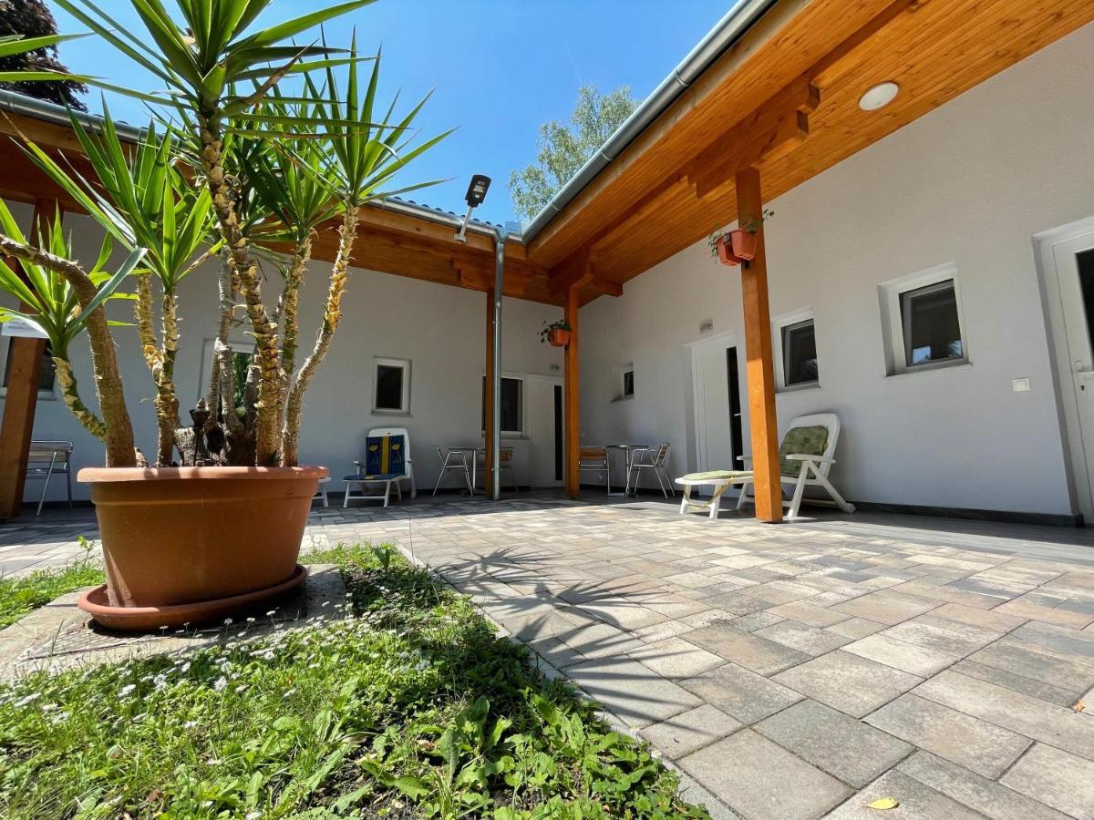 Aparthotel Liget Ueduelopark Fonyód Esterno foto