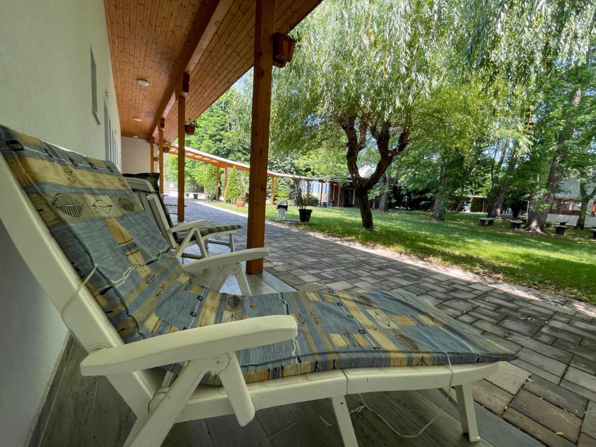 Aparthotel Liget Ueduelopark Fonyód Esterno foto
